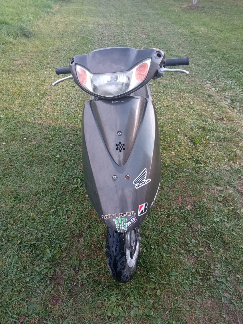 Продам скутер Honda 62